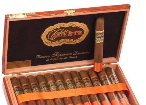 Arturo Fuente Casa Fuente Robusto Arturo Fuente Casa Fuente Robusto cigar, official product photo