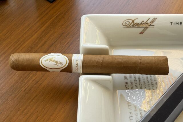catador_davidoff_cigar_gran_cru_no.2_compressed